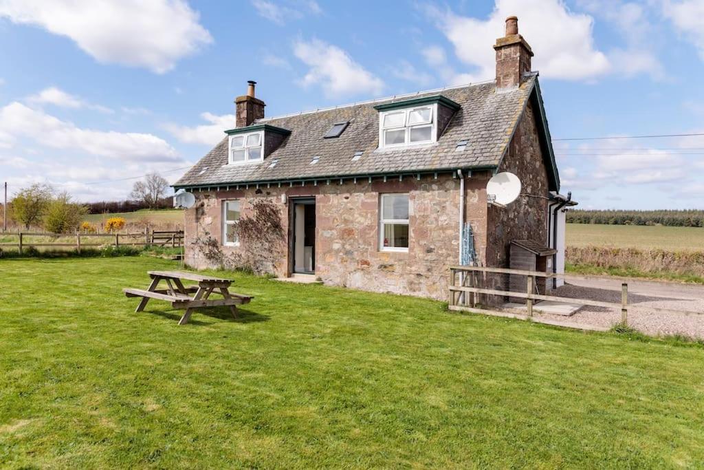 Blackhill Farm Cottage Perth Exterior photo